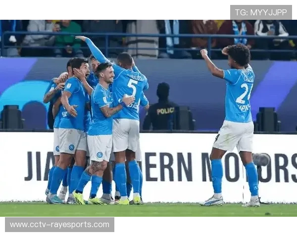 那不勒斯主场对阵帕尔马，意甲争冠球队遭遇保级队挑战